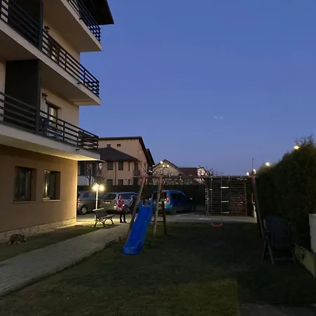 Lara .g Apartament Brasov