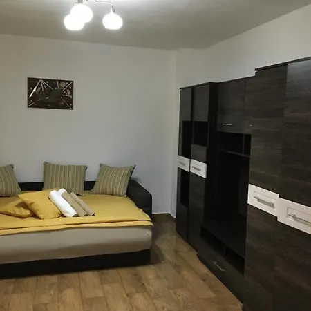Apartment Lara .g Apartament Brasov