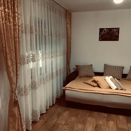 Apartment Lara .g Apartament